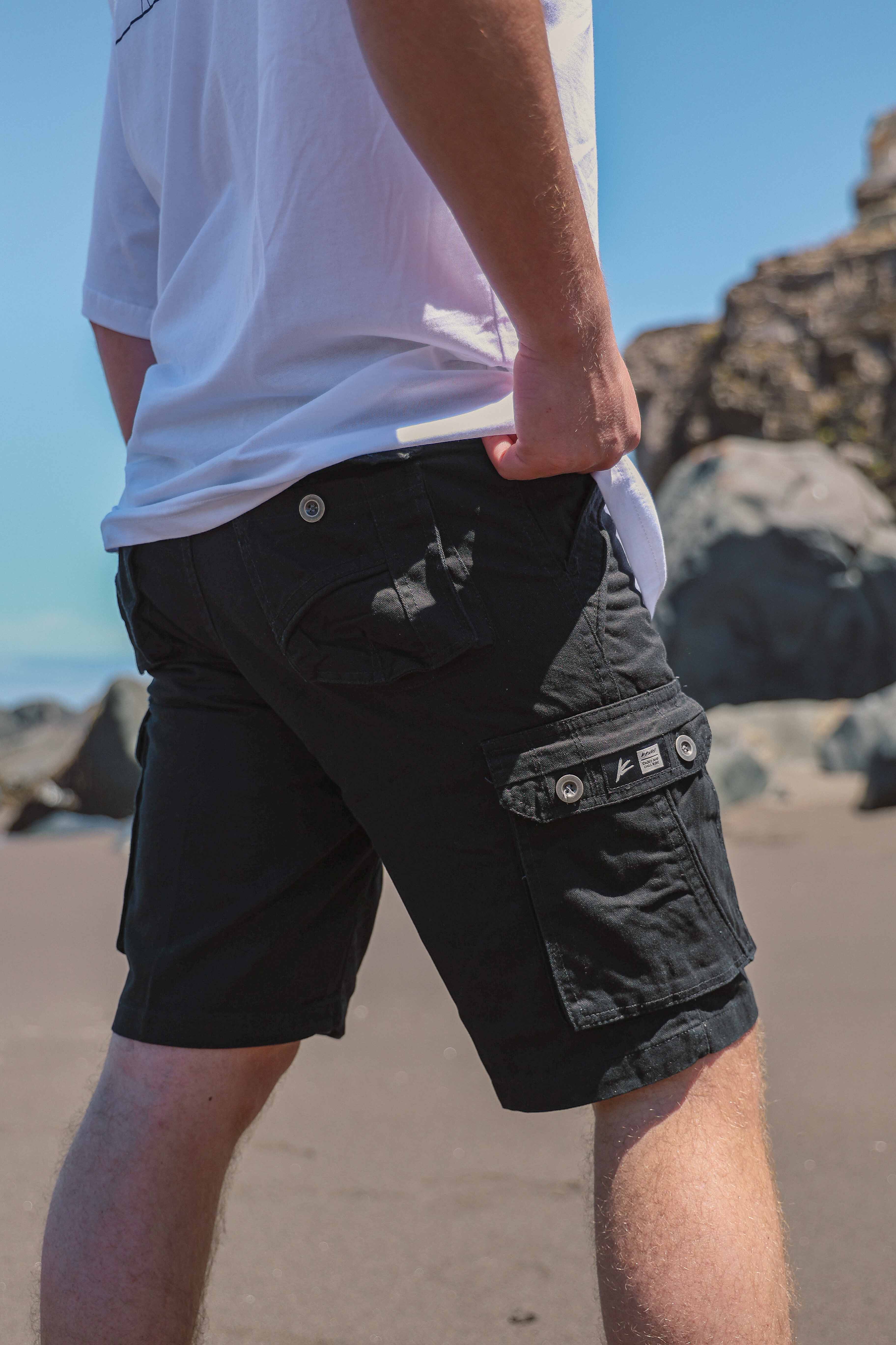 SHORT POCKET BLACK