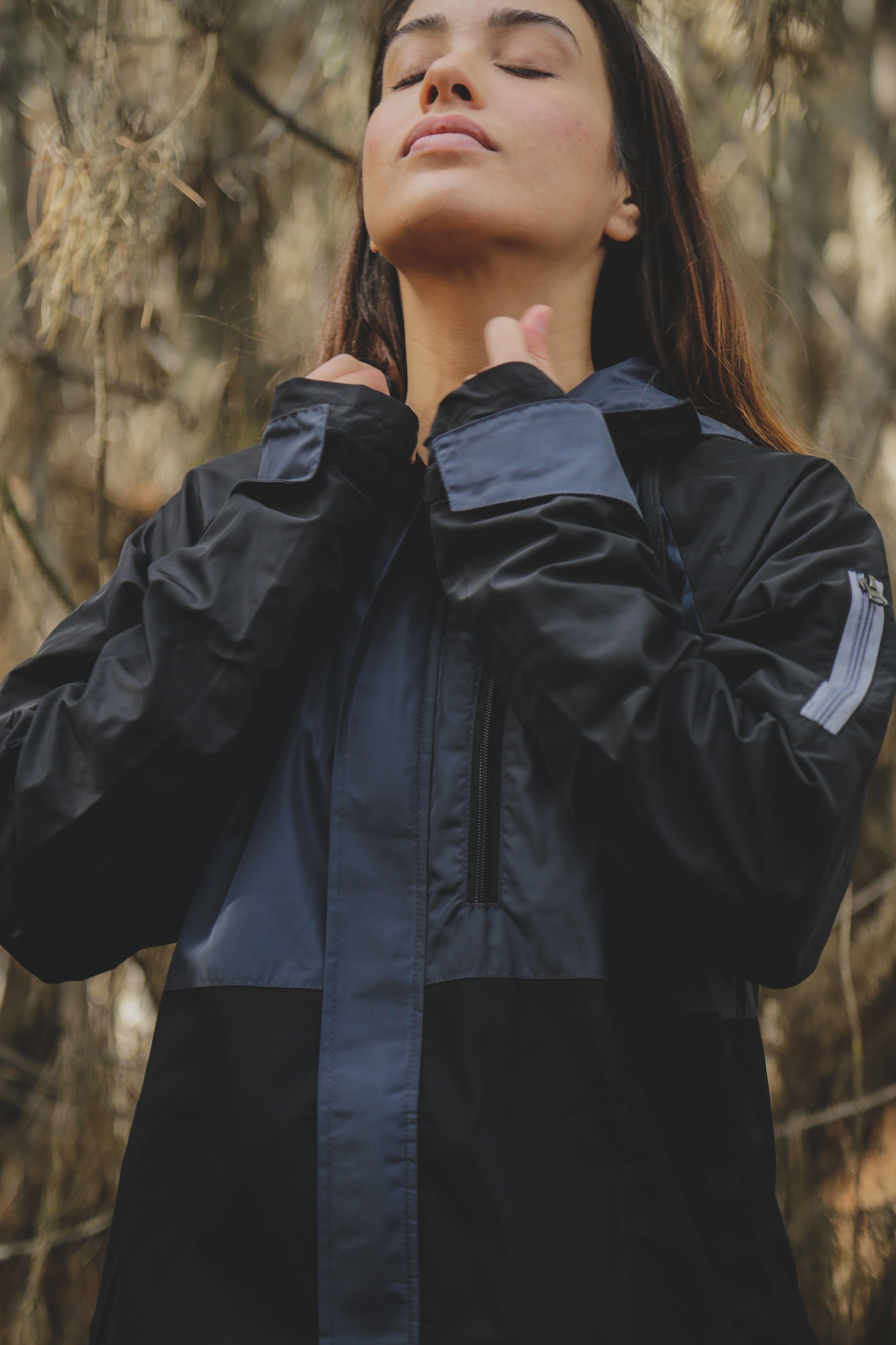 CHAQUETA STONE IMPERMEABLE BLACK MUJER